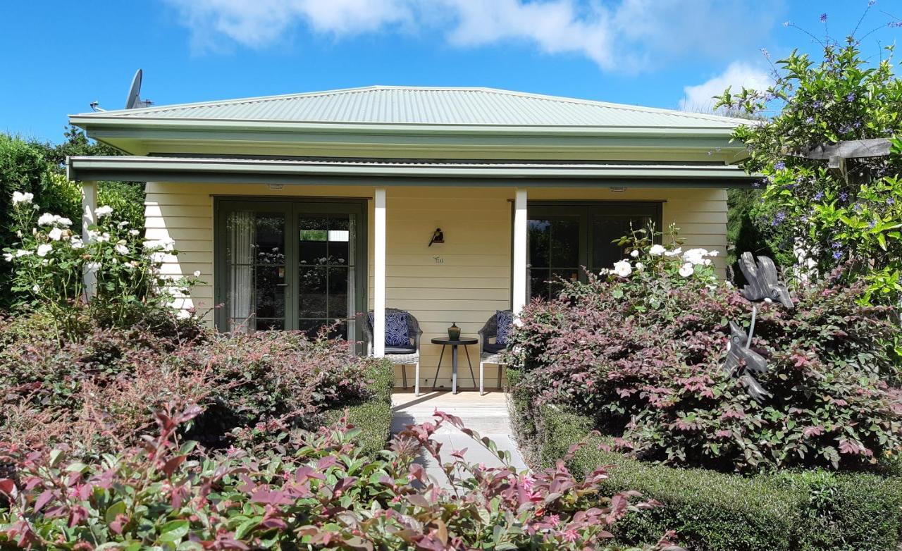 Clive Colonial Cottages Exterior foto